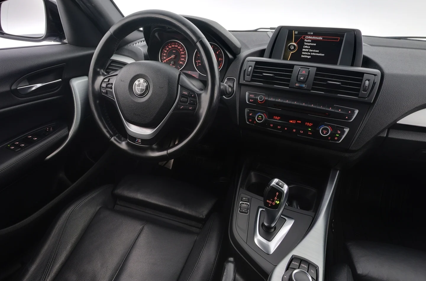 Car Image - 2SgxfWDRfORglu2gLTYOTX