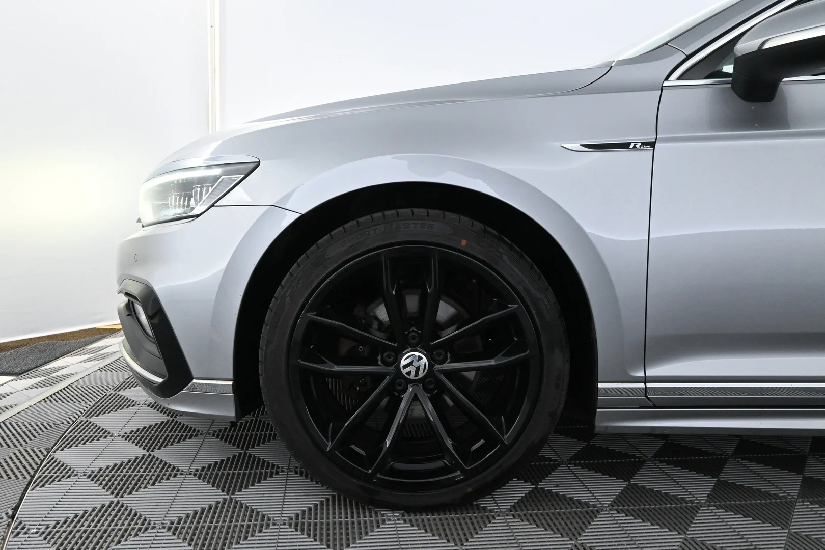 Car Image - 1K74P9rARST5OGzrW2bvxH