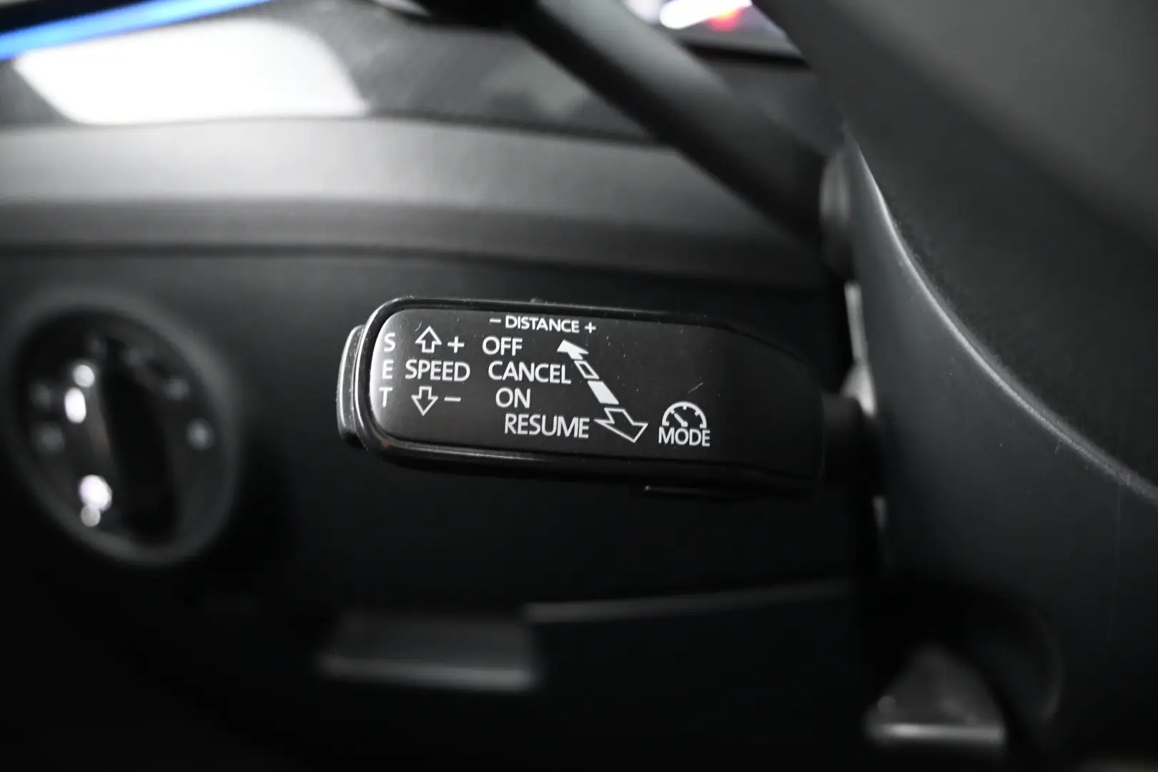 Car Image - 7l7xQnrKvtWh5xEZfl6AOg