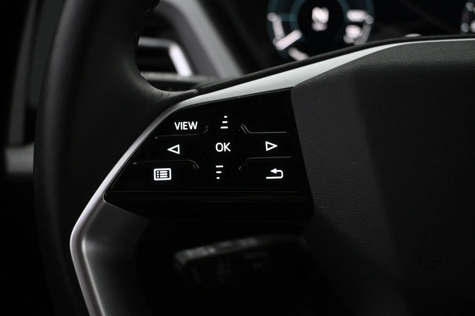 Car Image - 3jHC0f9ePCnus21Lzv8OyF