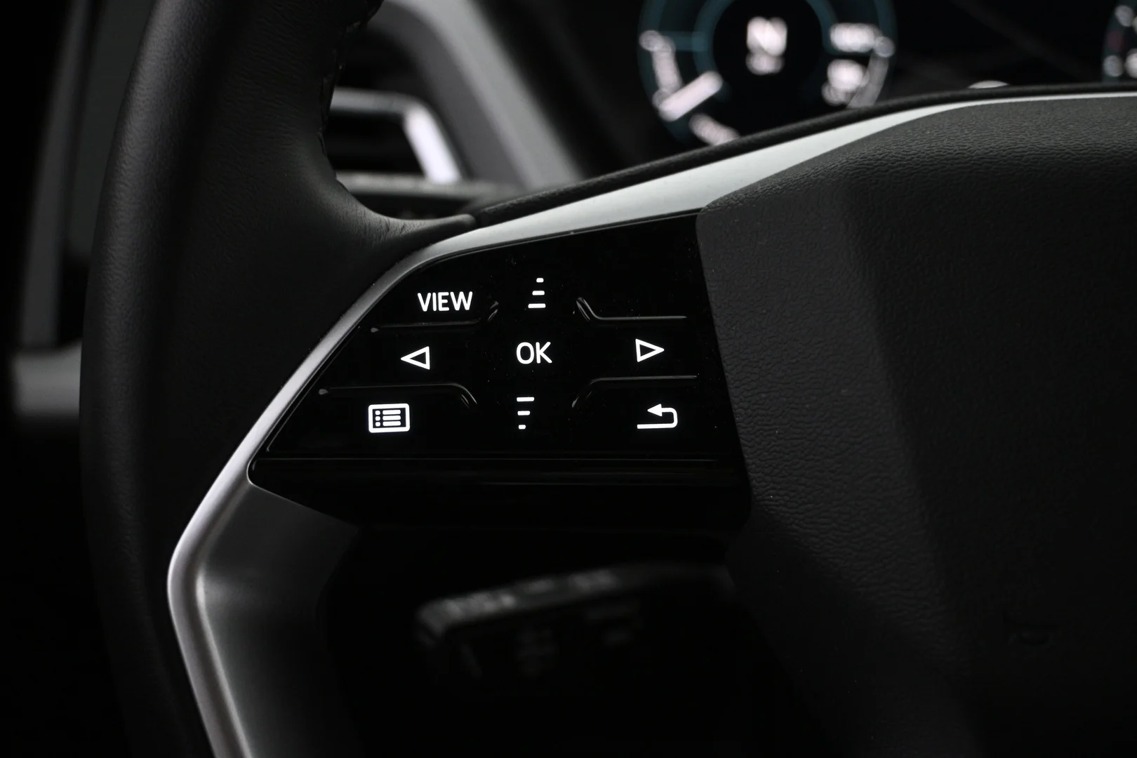 Car Image - 3jHC0f9ePCnus21Lzv8OyF