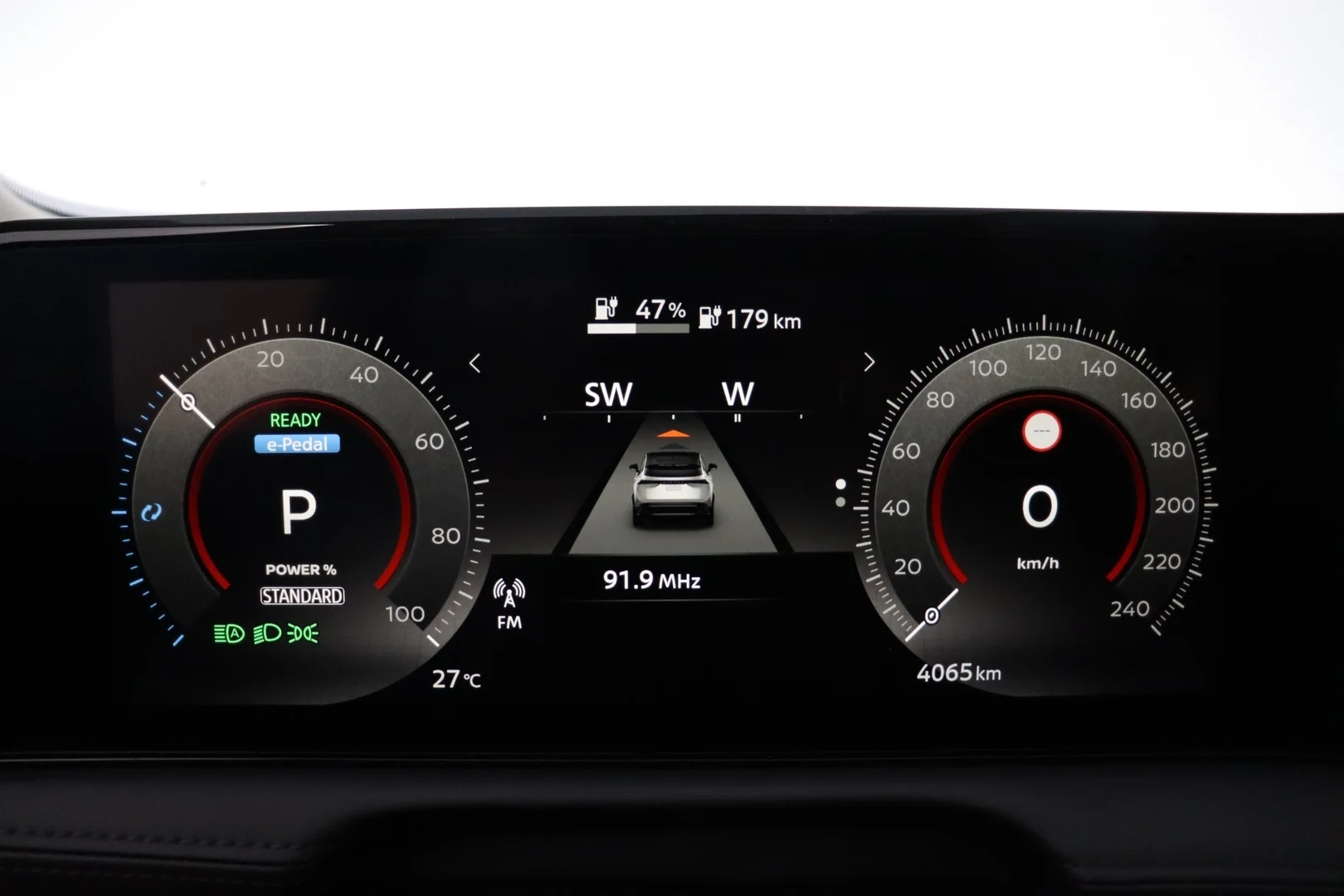 Car Image - crbKO7U2NHkyz48F8DxKy