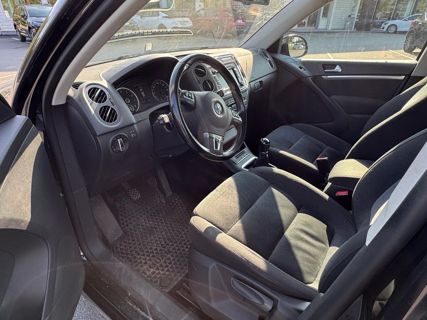 Car Image - 52szs0ydzCzXMaOdWpEQnu
