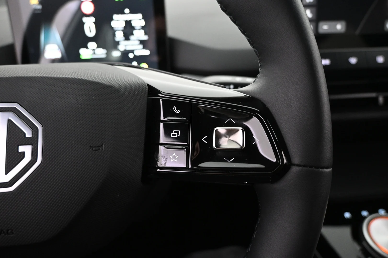 Car Image - 30vxHWsUxVitL39aeSWGqL