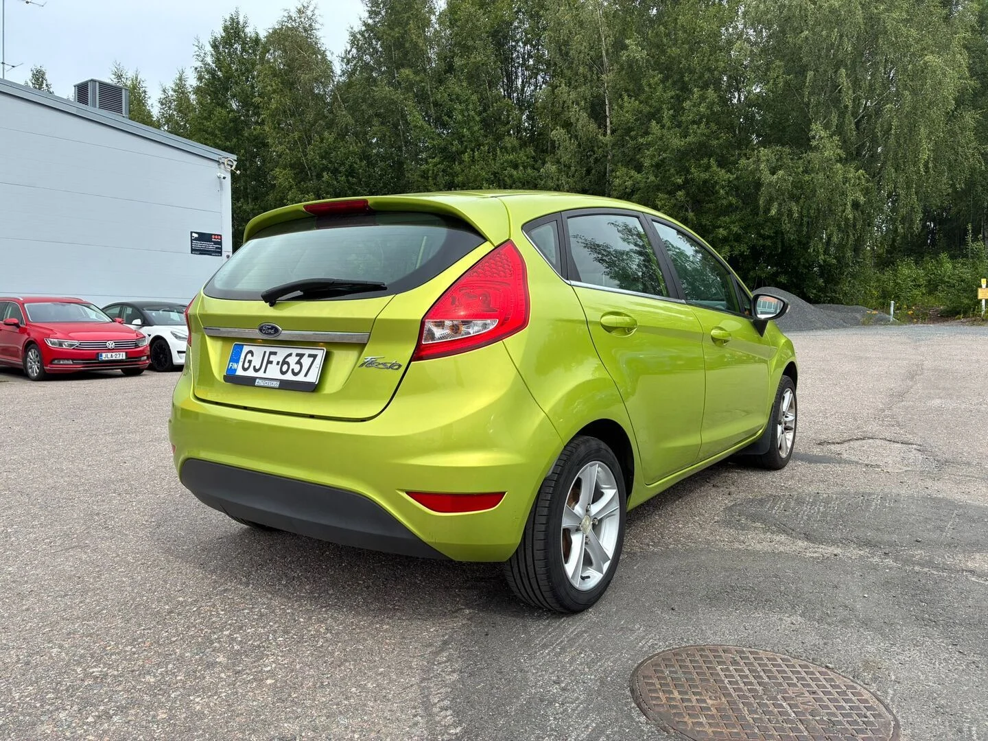 Car Image - 79Ezo0RwwGk69SOwyM8vBW