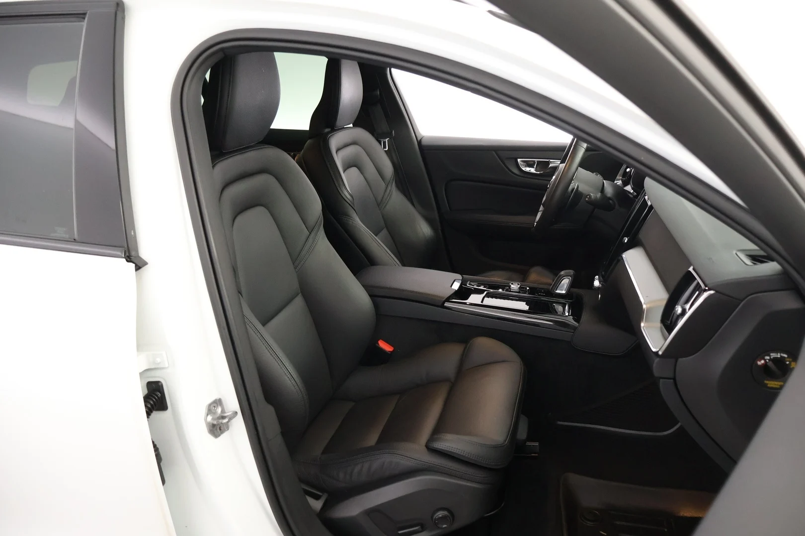 Car Image - 3XbEXEysDbj4oRJq676f0l