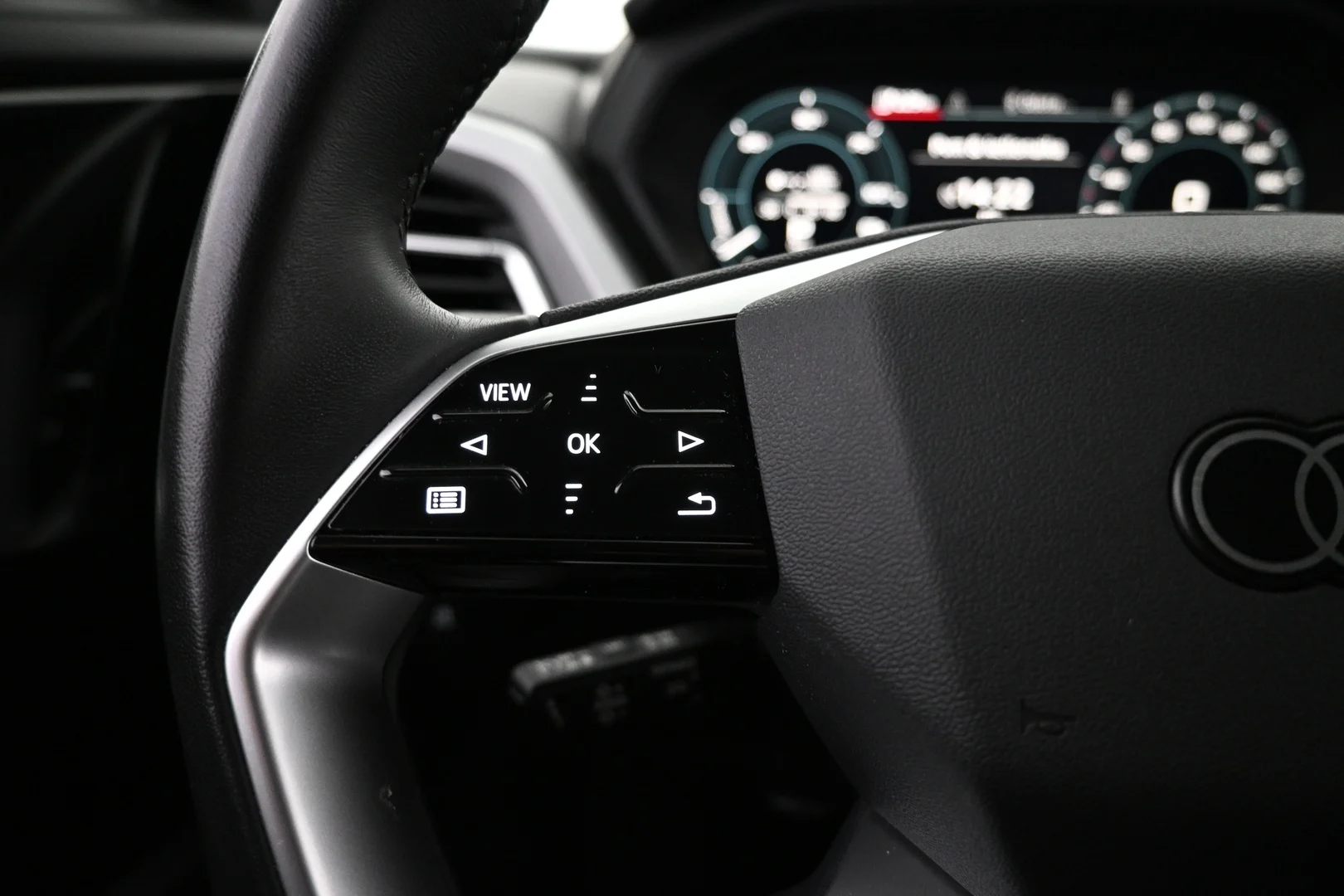 Car Image - 5DFYLFYsOeiOLp7ZkJcCLd
