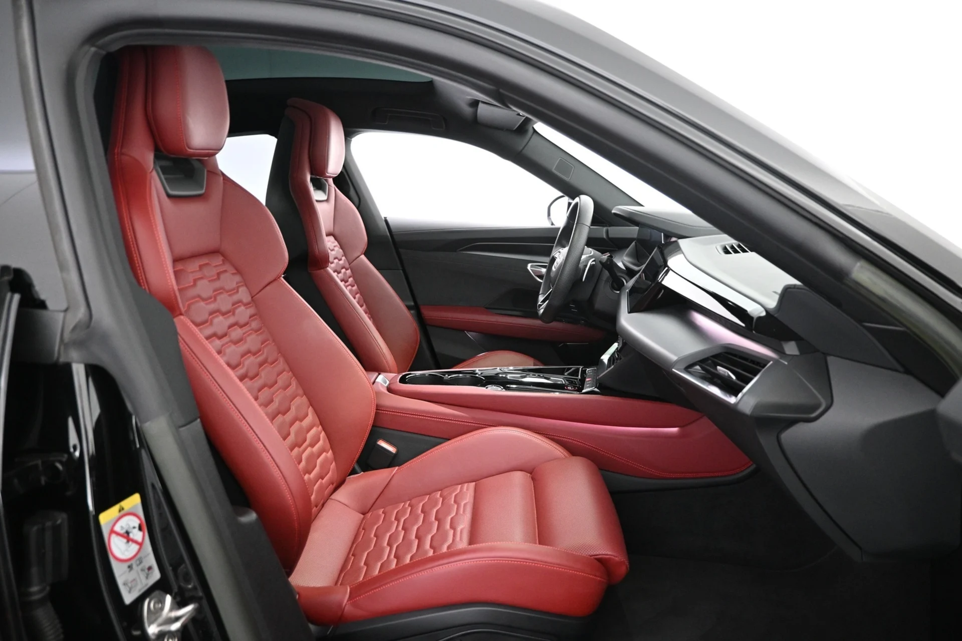 Car Image - 1mKIQIGJluzlQfnssAtJyT