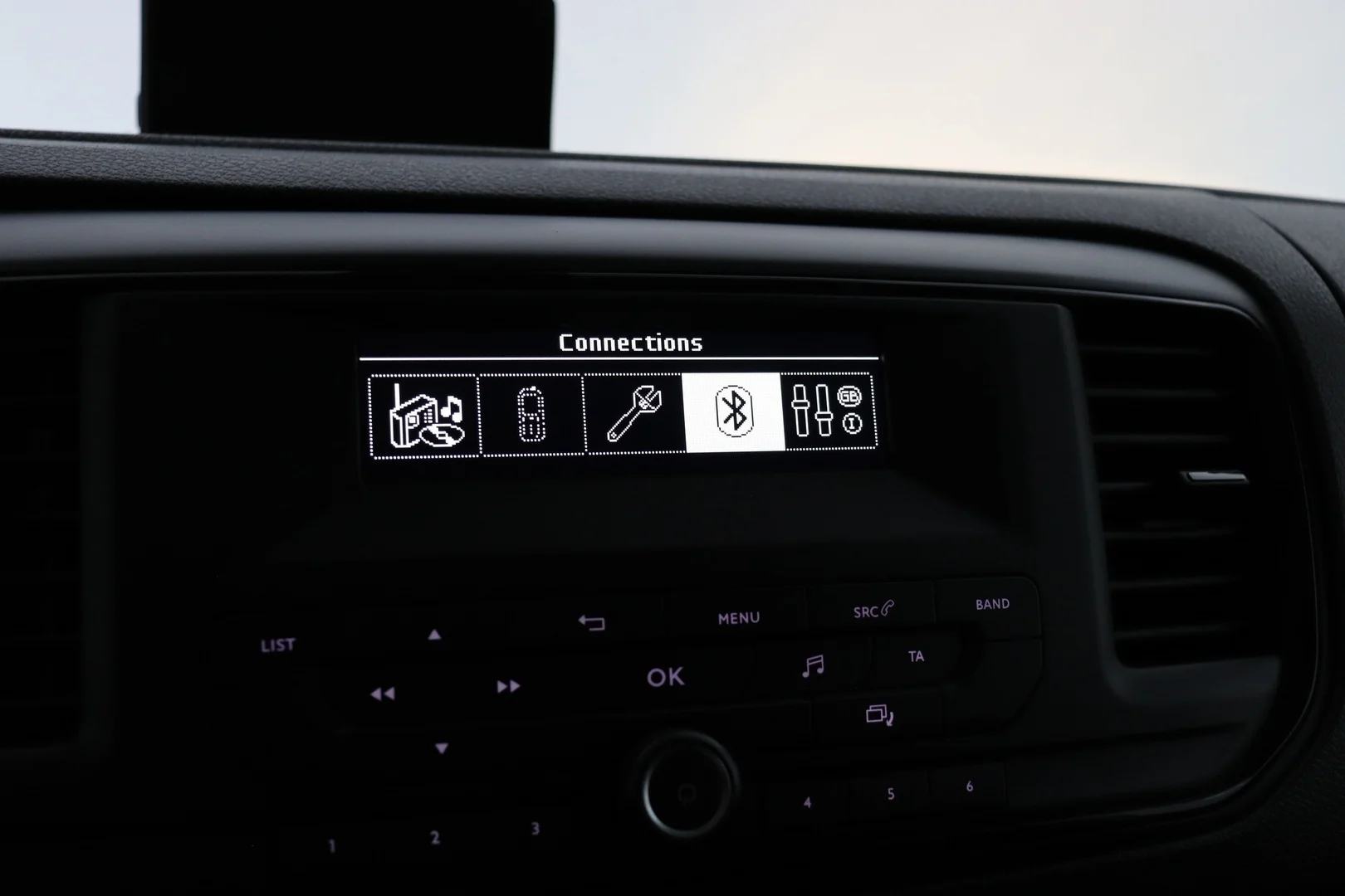 Car Image - 5U22fuOinJJvJ3gYC2J7kK
