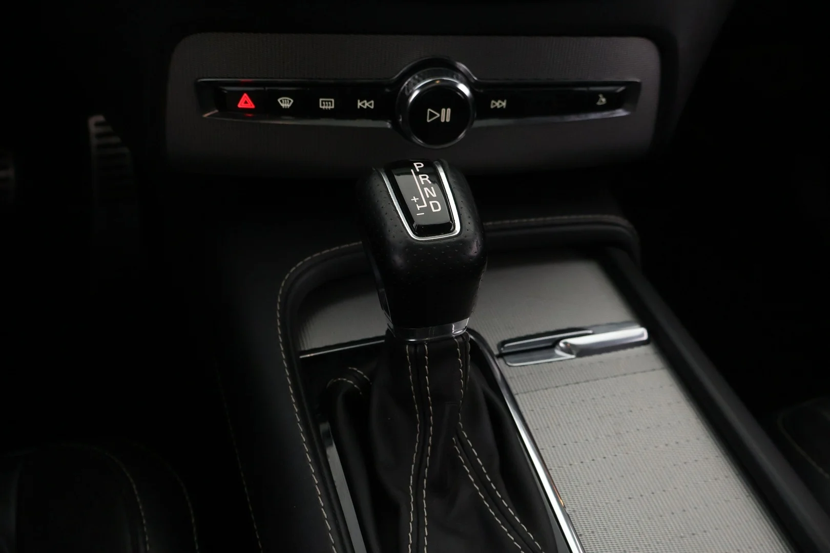 Car Image - 5zYDF0bS7pO5w2AyO0szKC