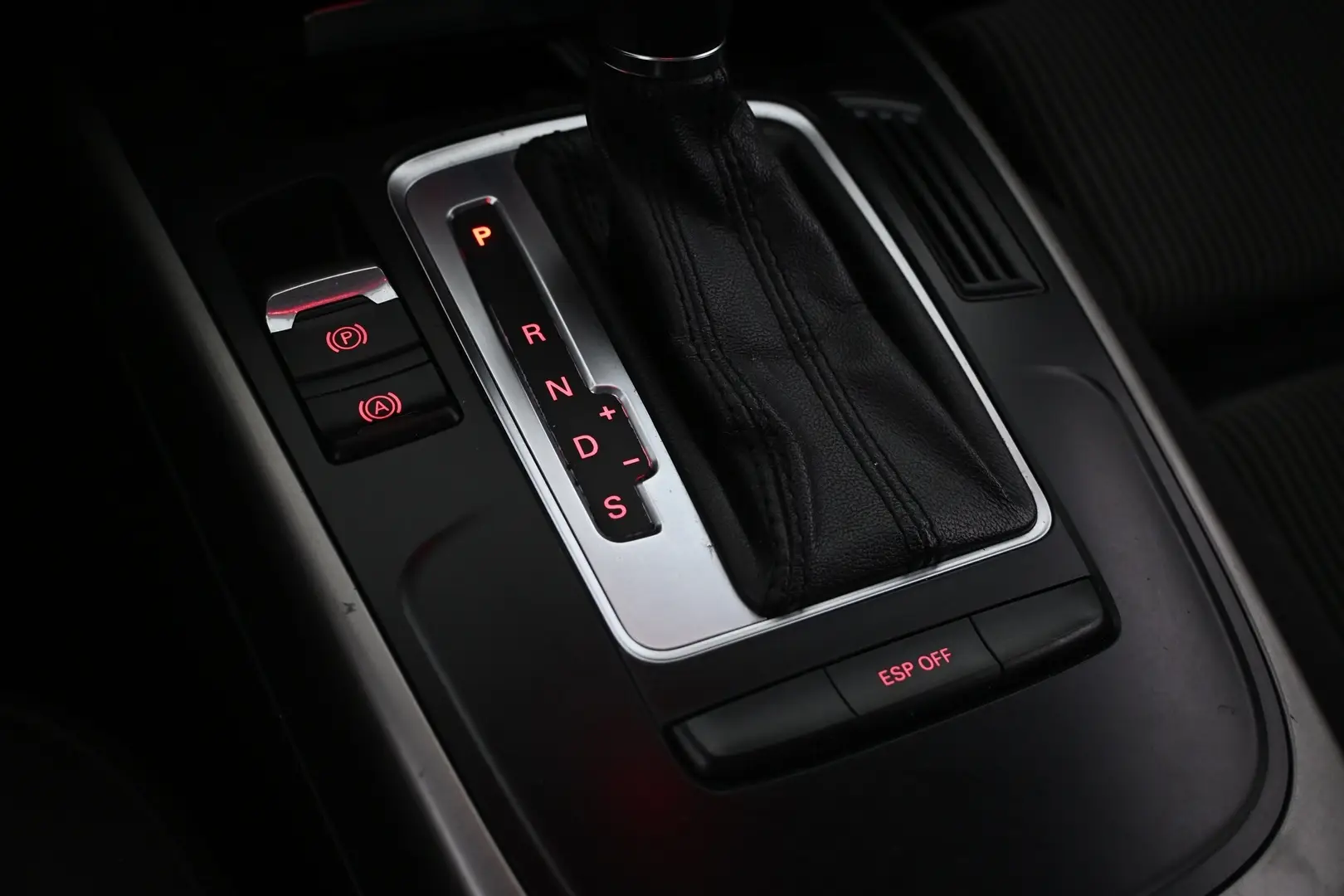 Car Image - tQpYGh72Y9LcvFpPVr6Sr