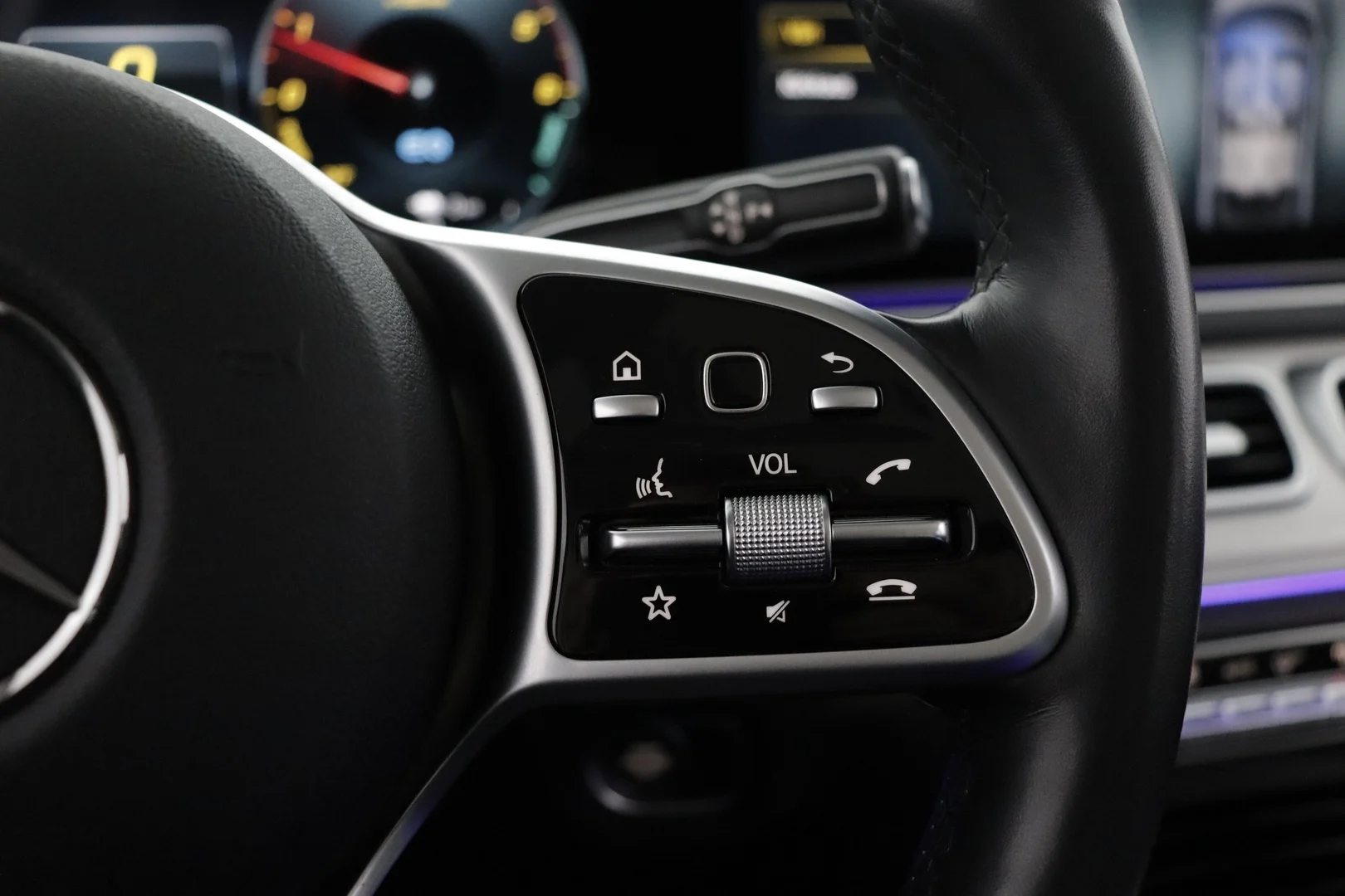 Car Image - 1Tg51fZGVsN8Hs3No6SxL2