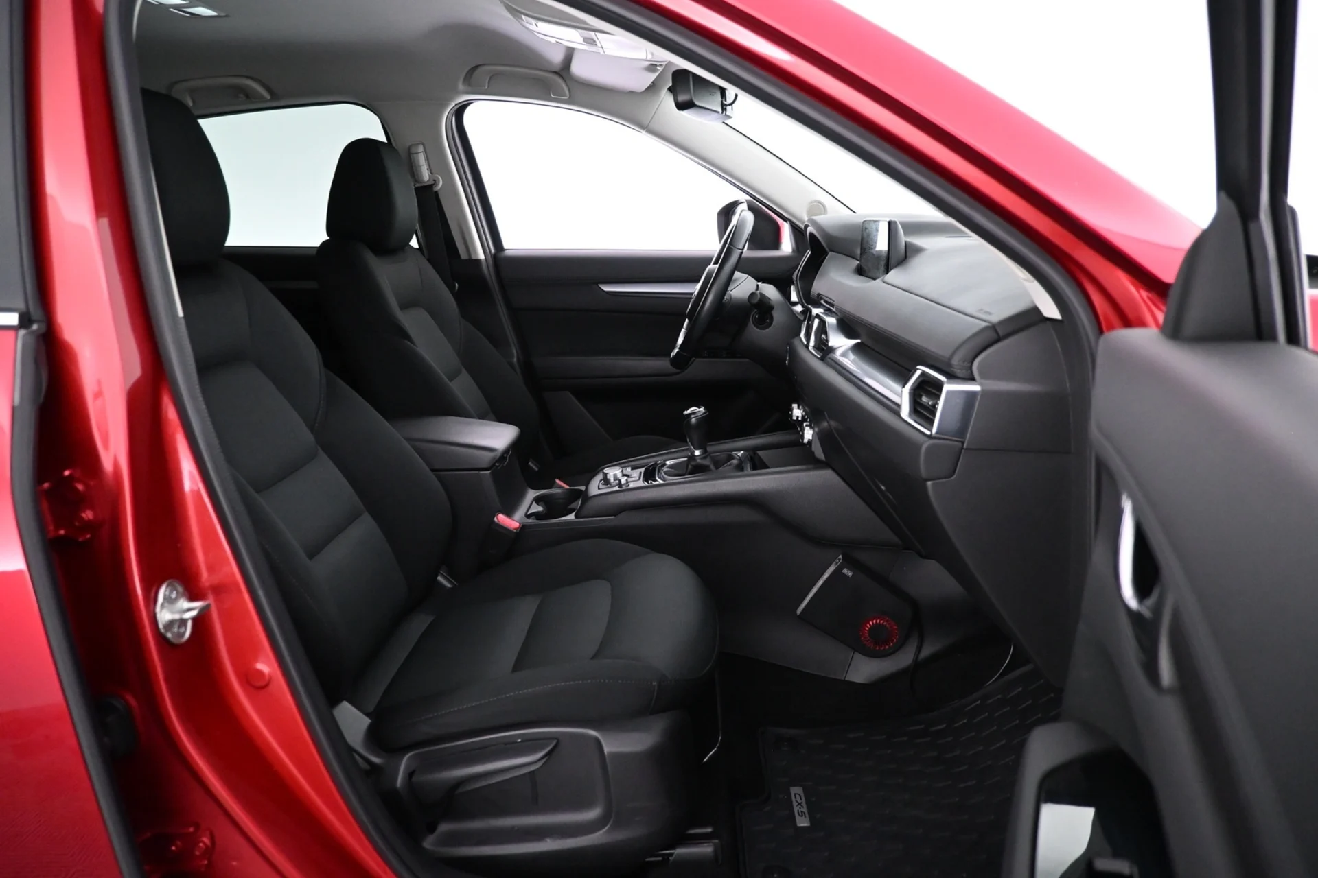 Car Image - V8Luium5qRcEuTjS9PJh5