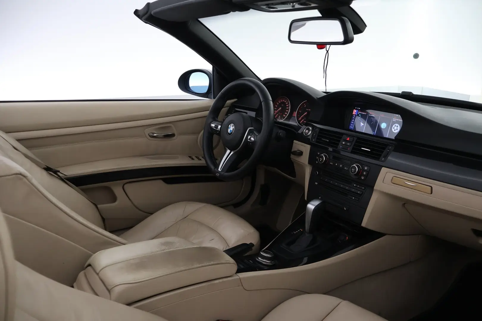 Car Image - 3PcIU9UvUGICubB2lttuX3