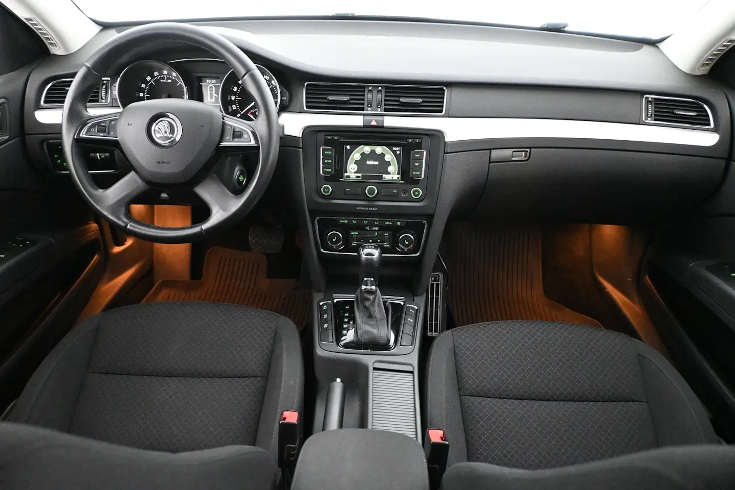 Car Image - 4WLE6v1XhPv6Drqj8eMHpn