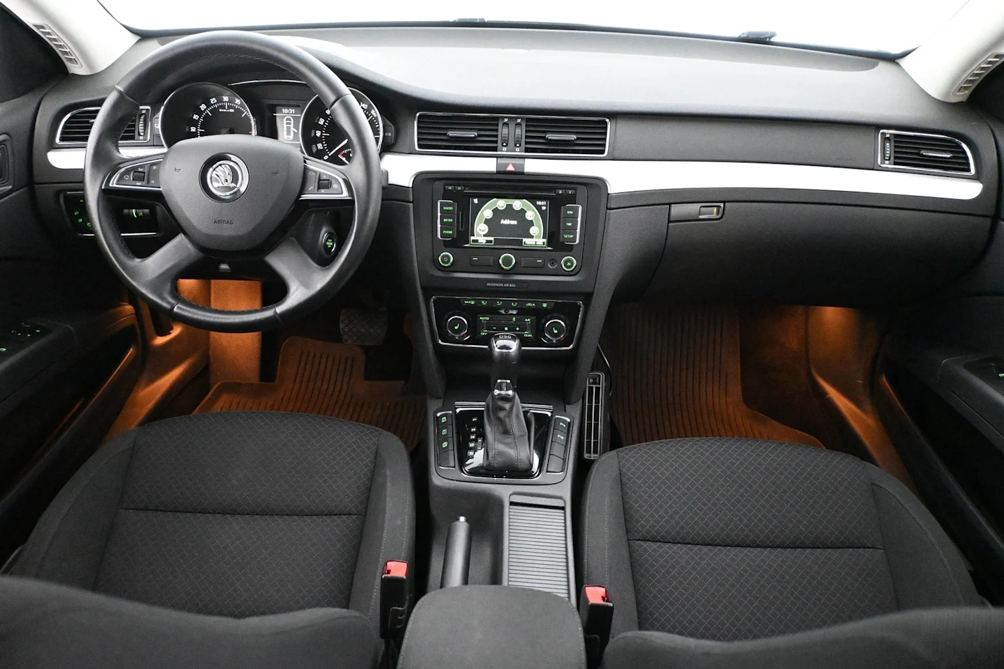 Car Image - 4WLE6v1XhPv6Drqj8eMHpn
