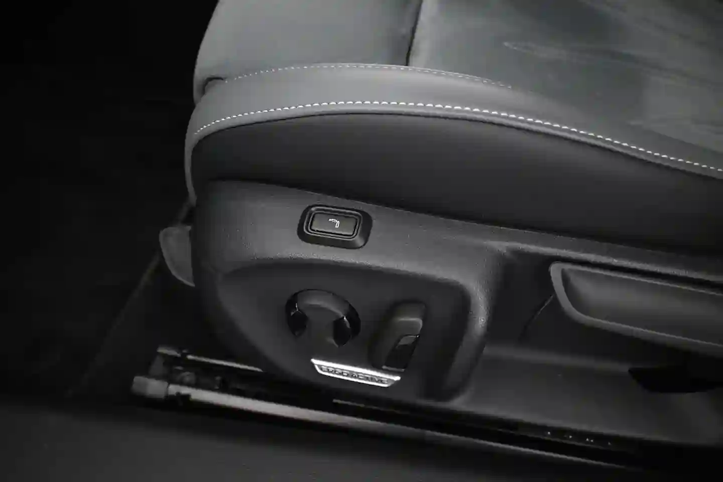 Car Image - 3slfATf0rNdZgaj7HNn875