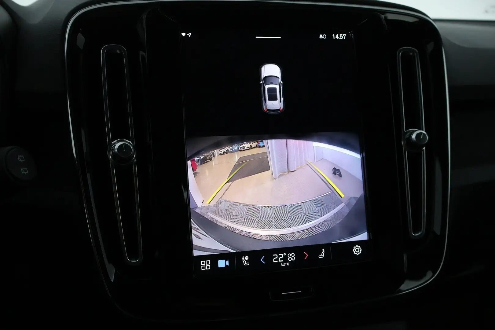 Car Image - 1Jl4fTrmf6NI4ivD1R4hx3