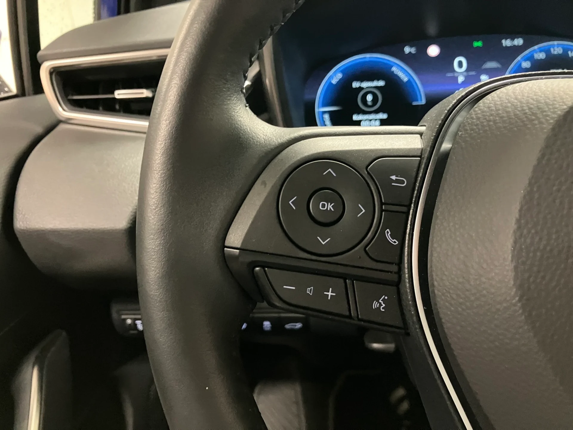 Car Image - 7FXlMs0eKyK6gtWnE5zmf3