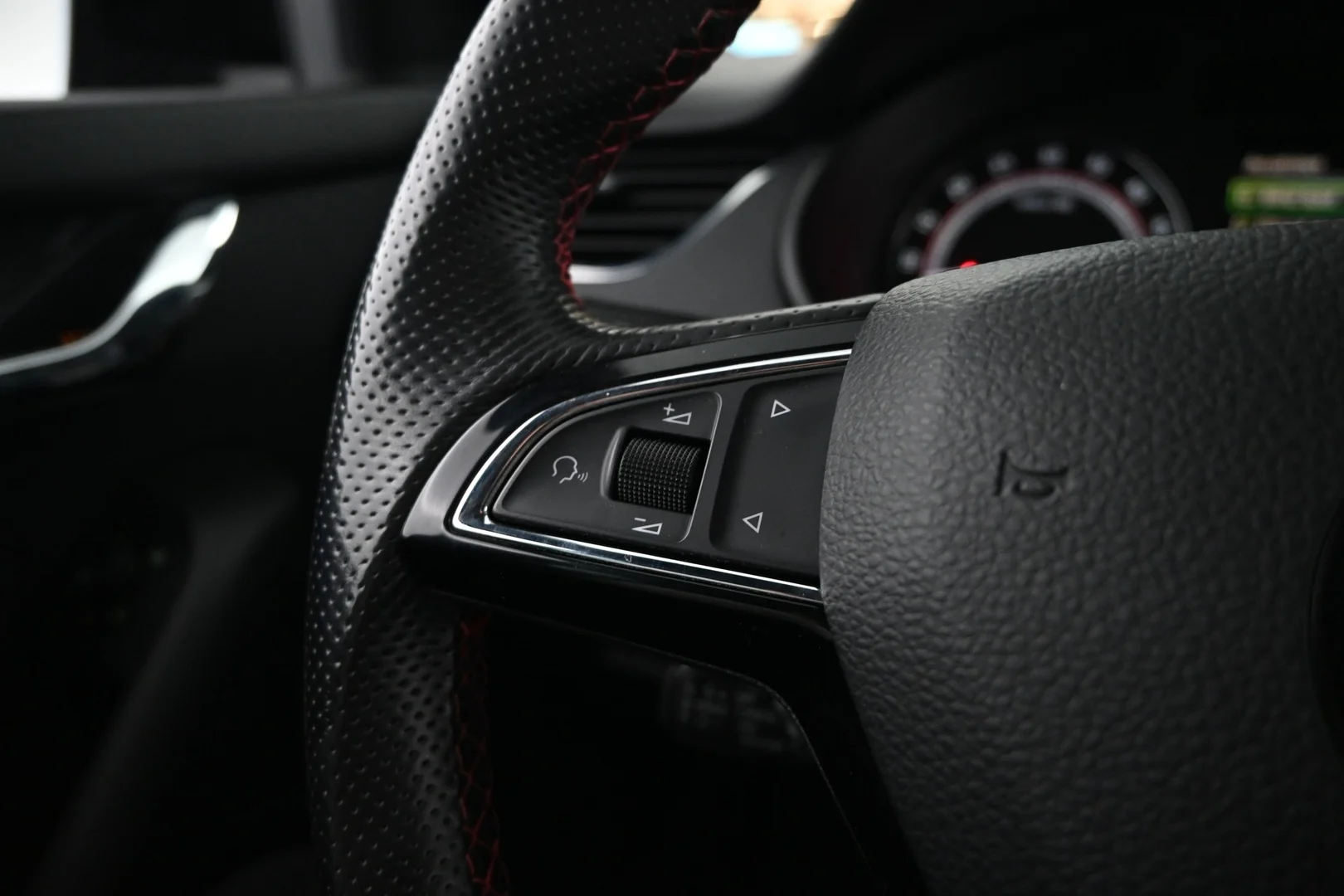 Car Image - 4anwjRgHDWWwNTSS446tEI