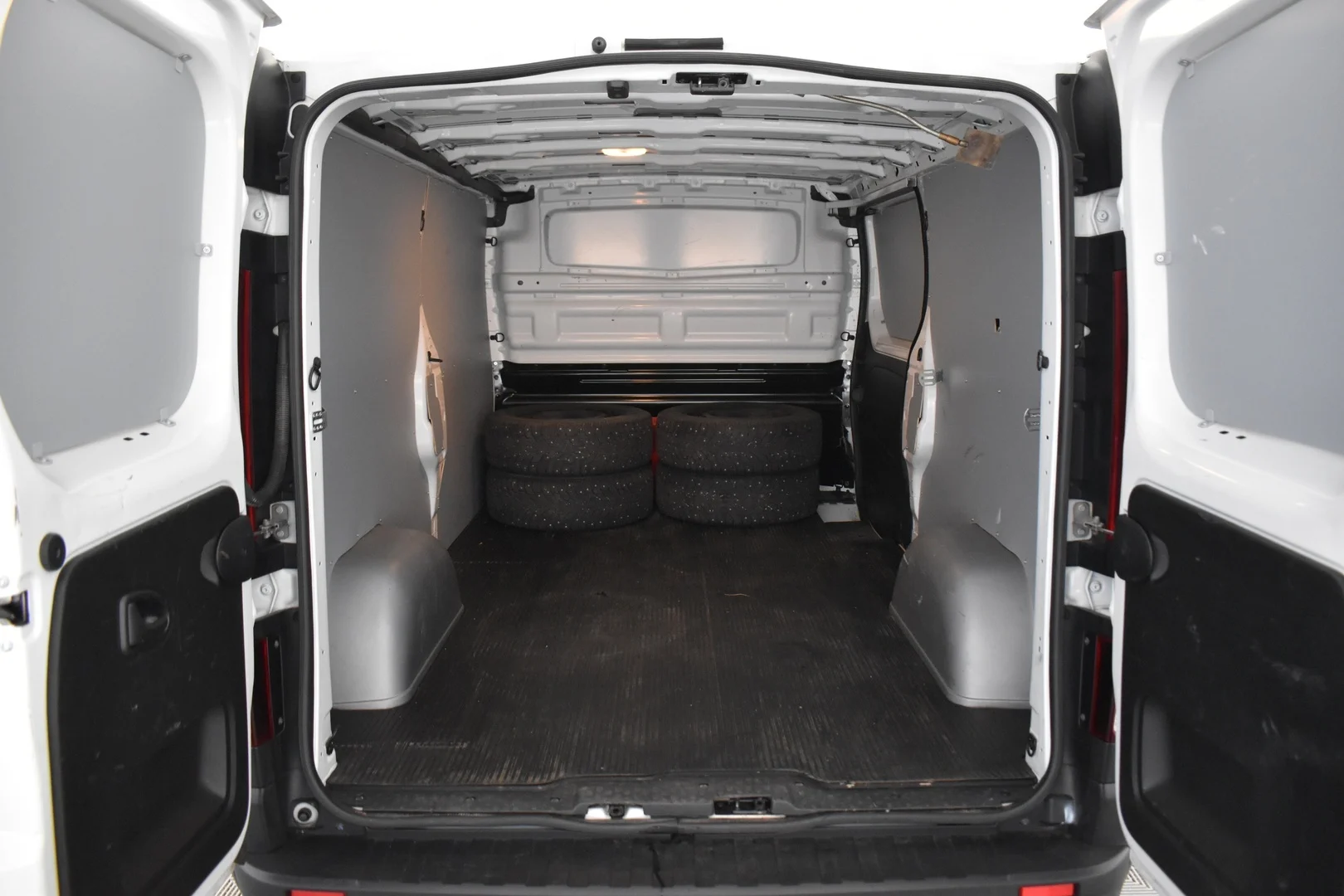 Car Image - 2KKzPx4t3OUA0Lbb719wJQ