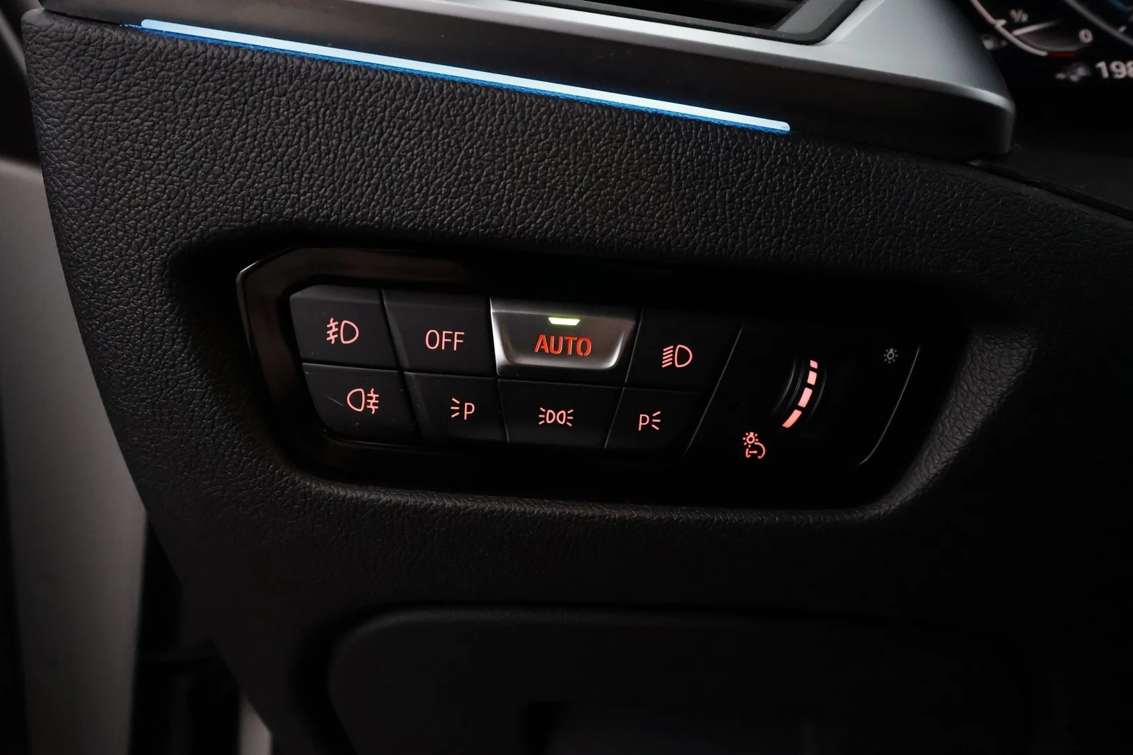 Car Image - 7LEbXpDgJxY52W85KfBiWU