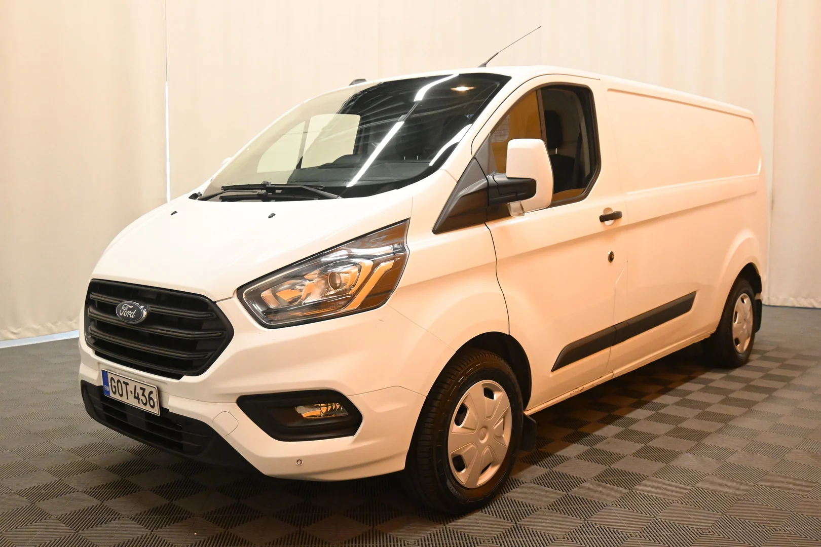 Car Image - RZWCbBe9pvXLNhdKXjrcq