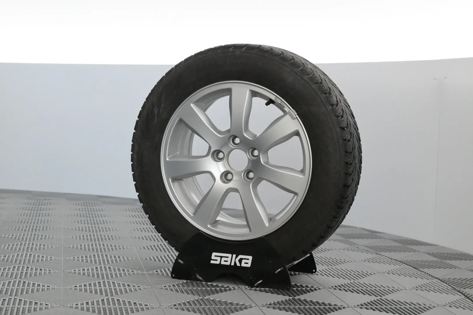 Car Image - 7gdoDuqGRWMU4jFxGaJ6KN
