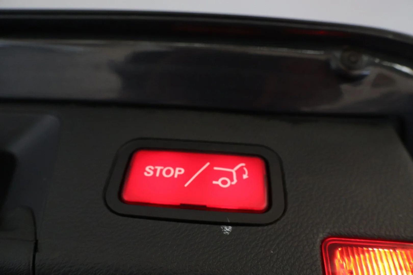 Car Image - 1HnOpsRJDrZT4IyJnHyH8T