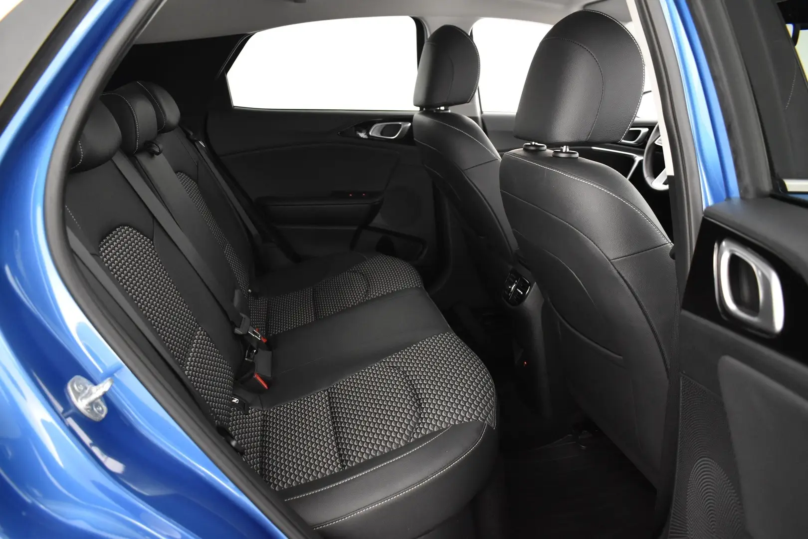 Car Image - 5eH8yv9Fc7bZ6po3nywrpv
