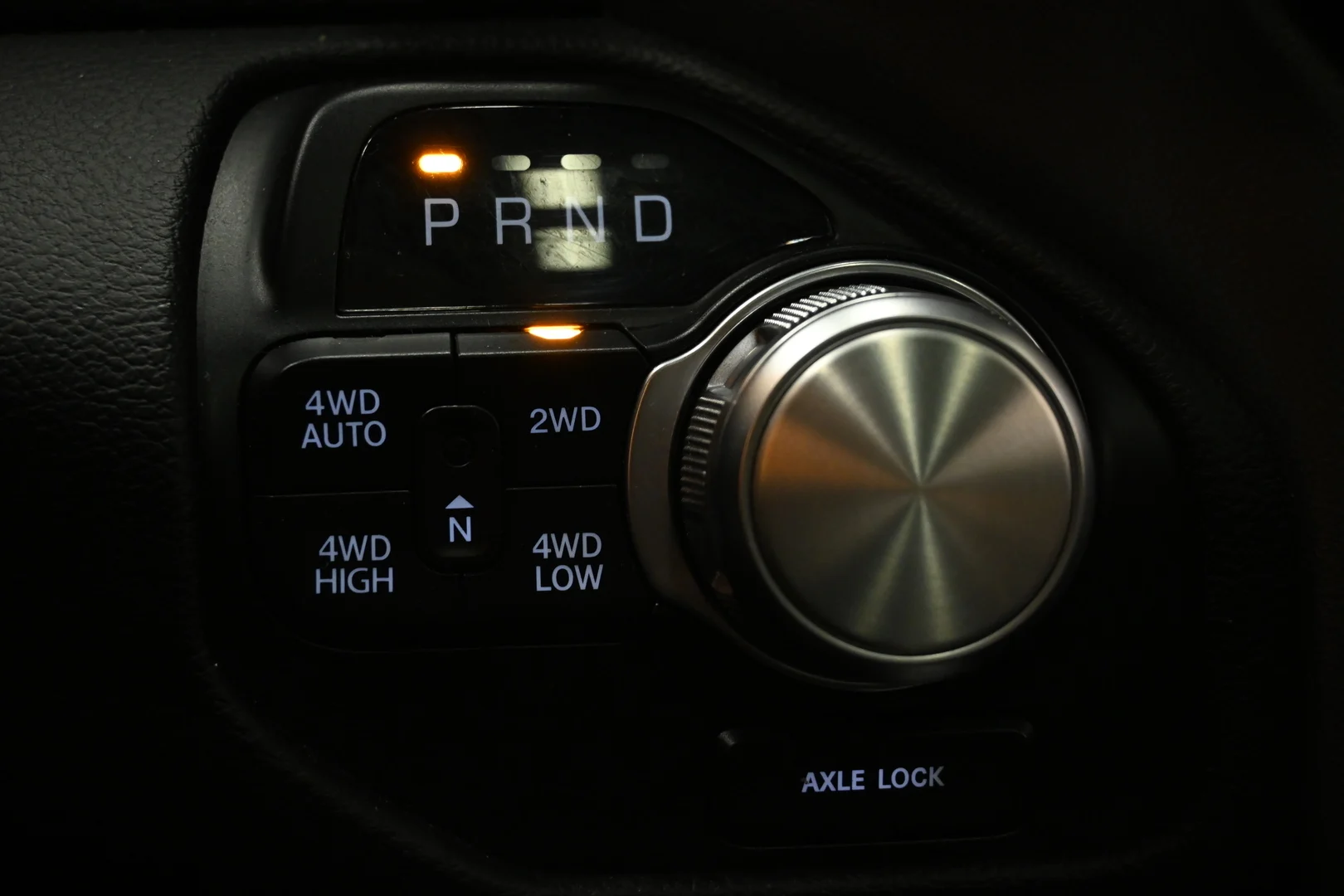 Car Image - 1OVyzZz8Xc3UYFuLOv9lps