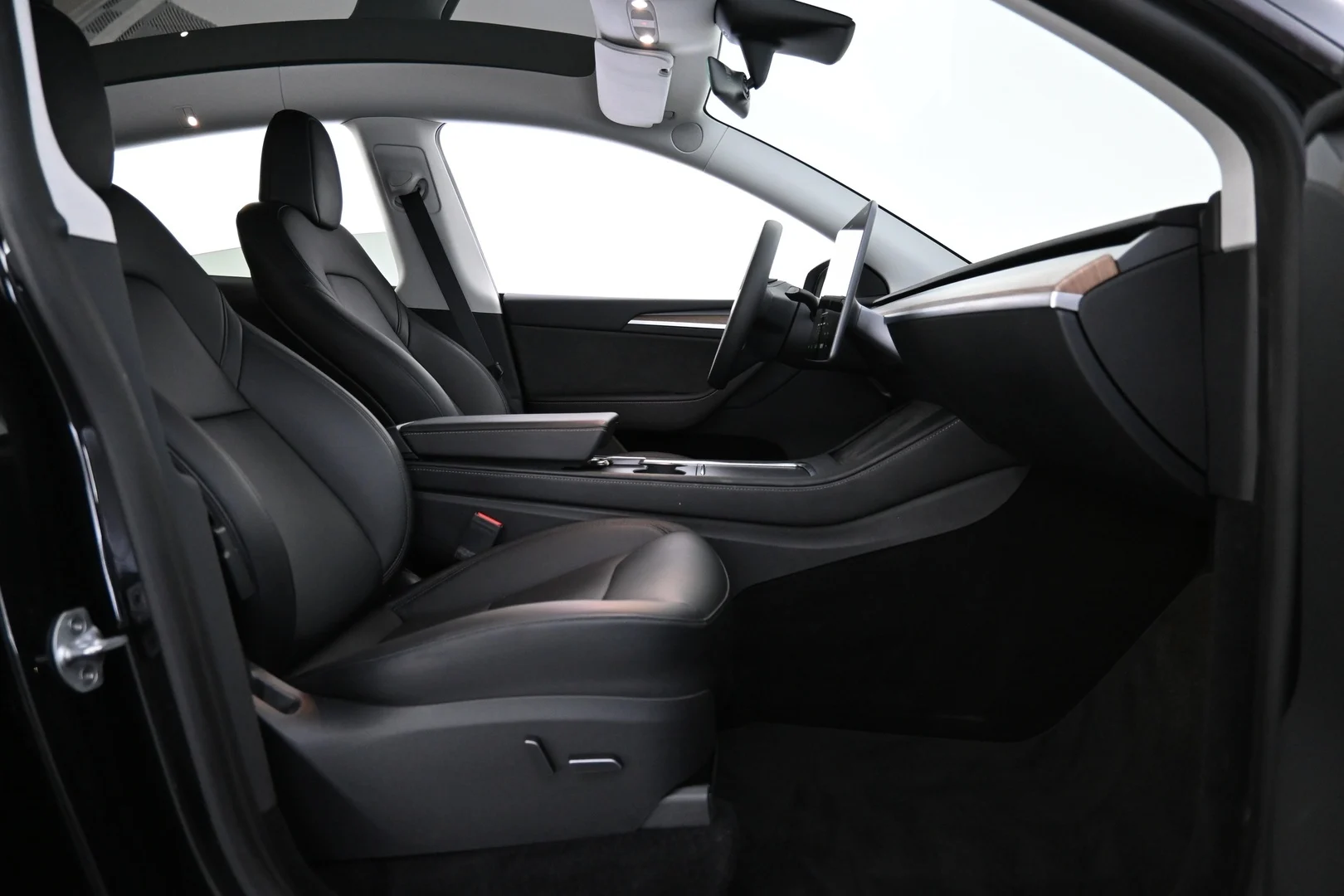 Car Image - 1wh04Y5KSHhUQ9E29tqAor