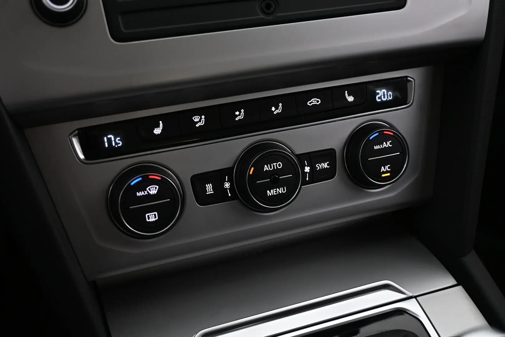 Car Image - ZahmXR6Jzk2jeiBbdpvvS