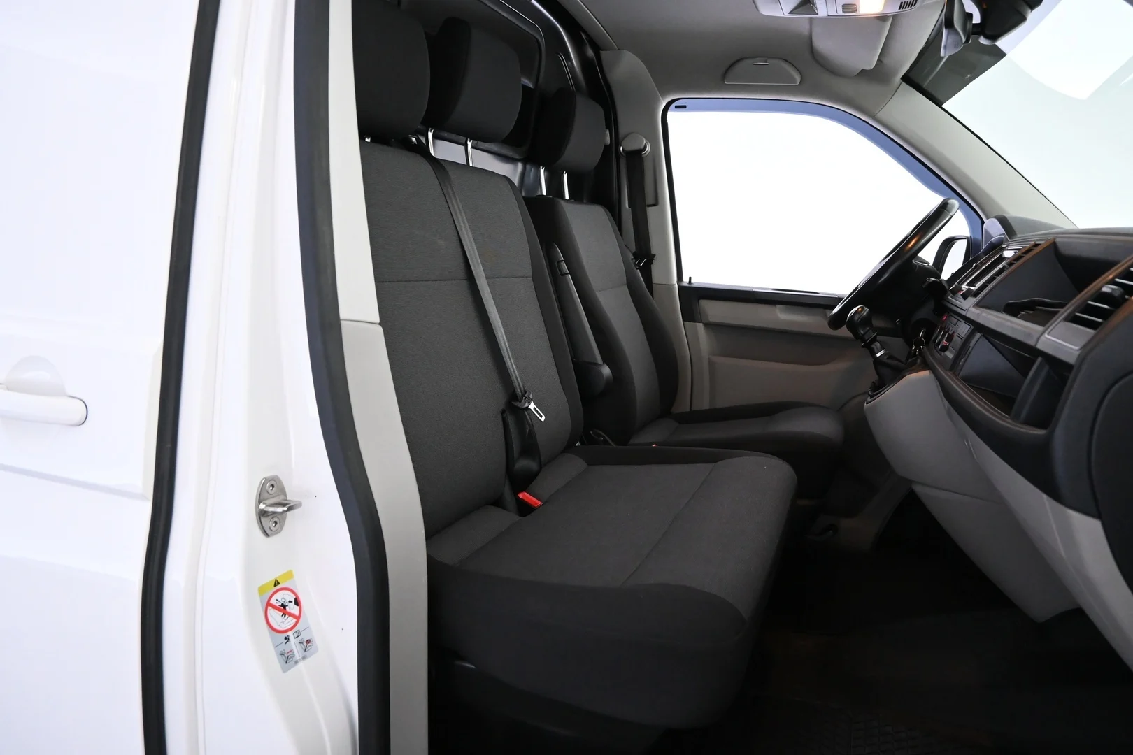 Car Image - 2ijVd0uxVQTrvcE8oc6yHS