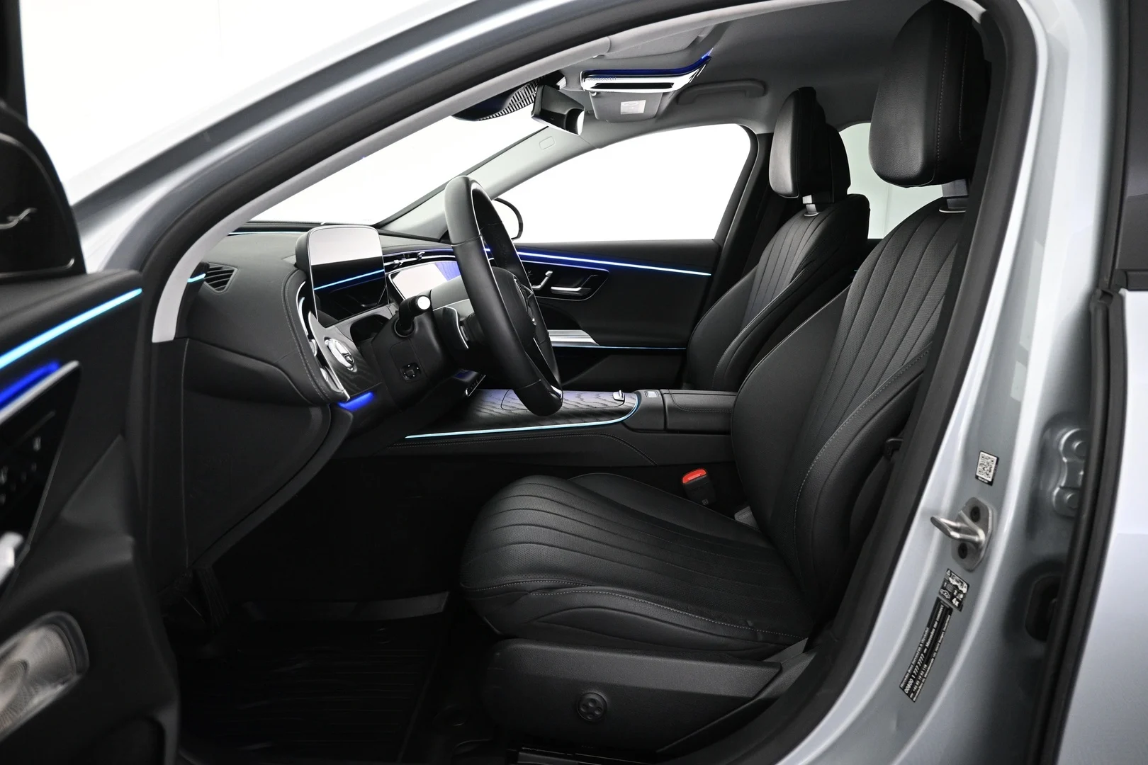 Car Image - ajg00JJ0vSXFdih6oeUEG