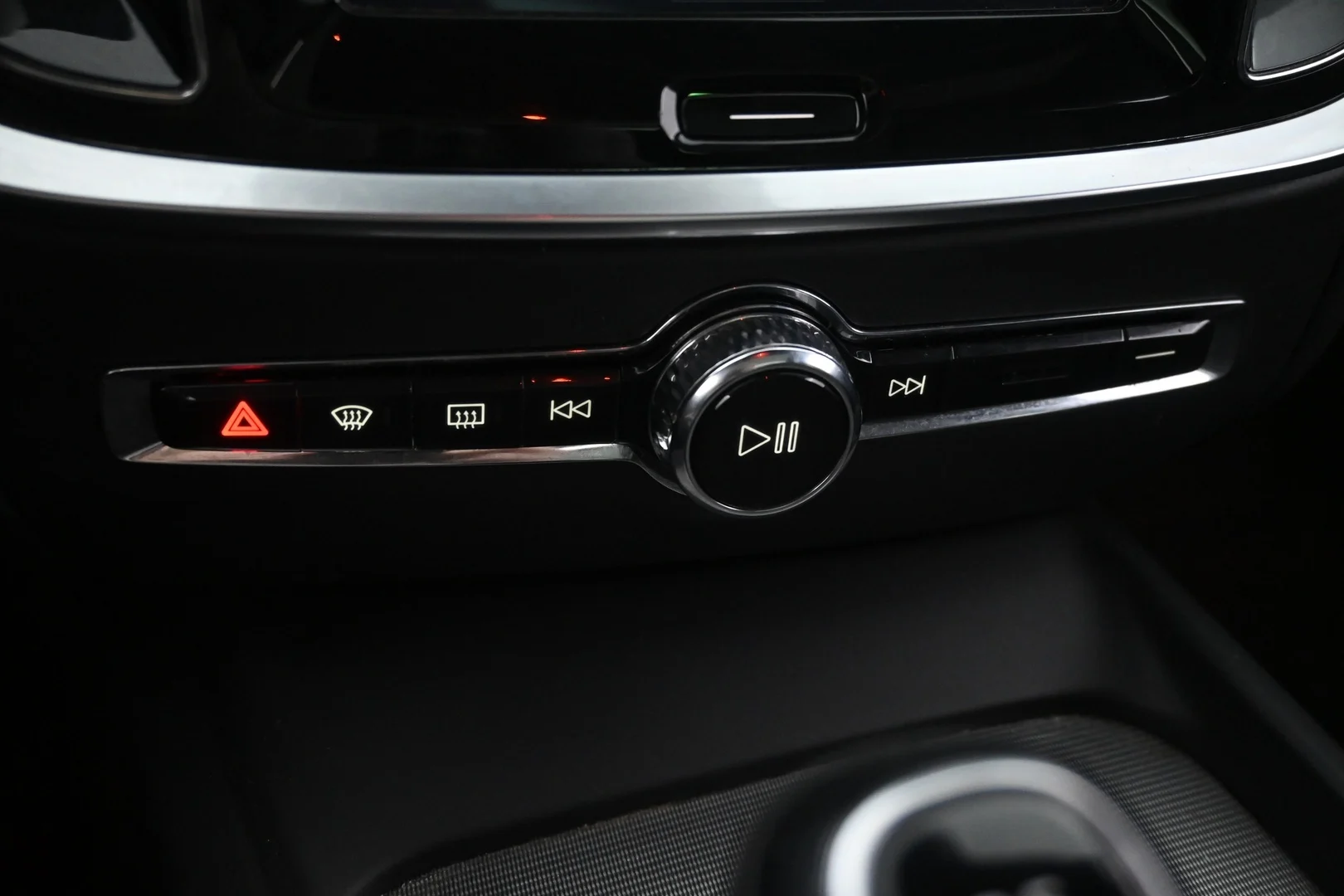 Car Image - 4pjUeRNaZPecvf22lN81go