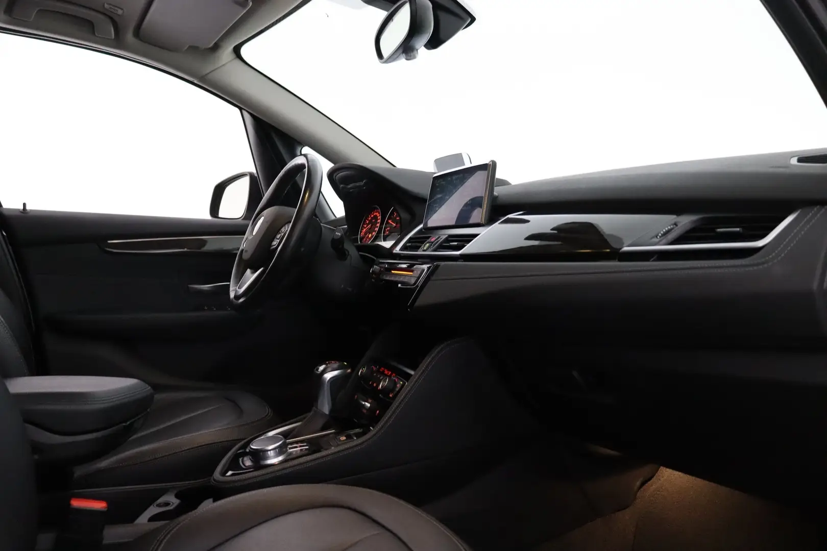 Car Image - 542zkjUrLYyUCx4xrBDeKP