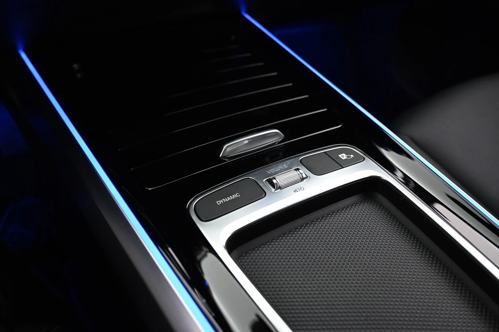 Car Image - 3aLAsQYM4FsXFbCJfgT2hR