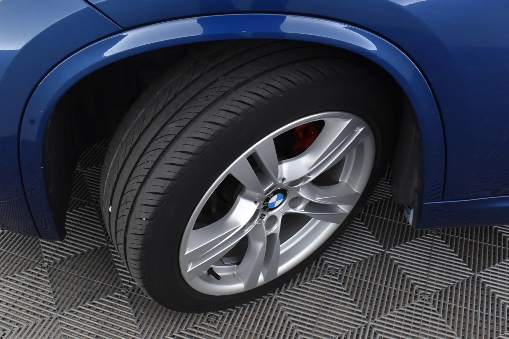 Car Image - 4nBsqiNdIBJt220qY41Tkh