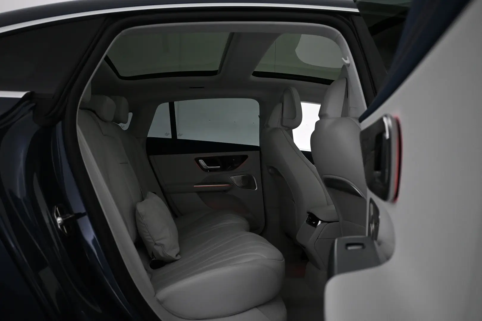 Car Image - 5l1OgJhklM8C4KDSmslPpY