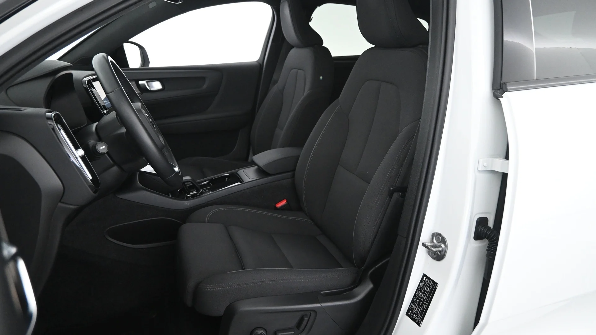 Car Image - 35PJ71RBQlZII7DdFrSTMM