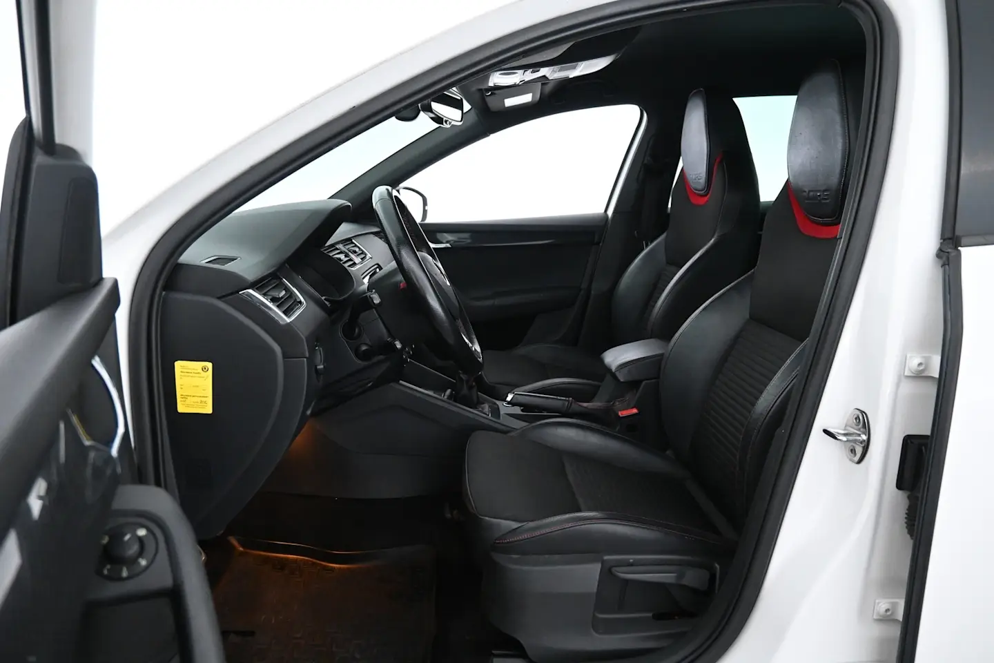 Car Image - 1T04xKyhGlU4G5fKkyKphJ