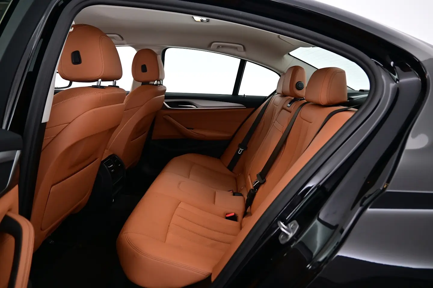 Car Image - WndJtnt57KIU5jlFjgSHv