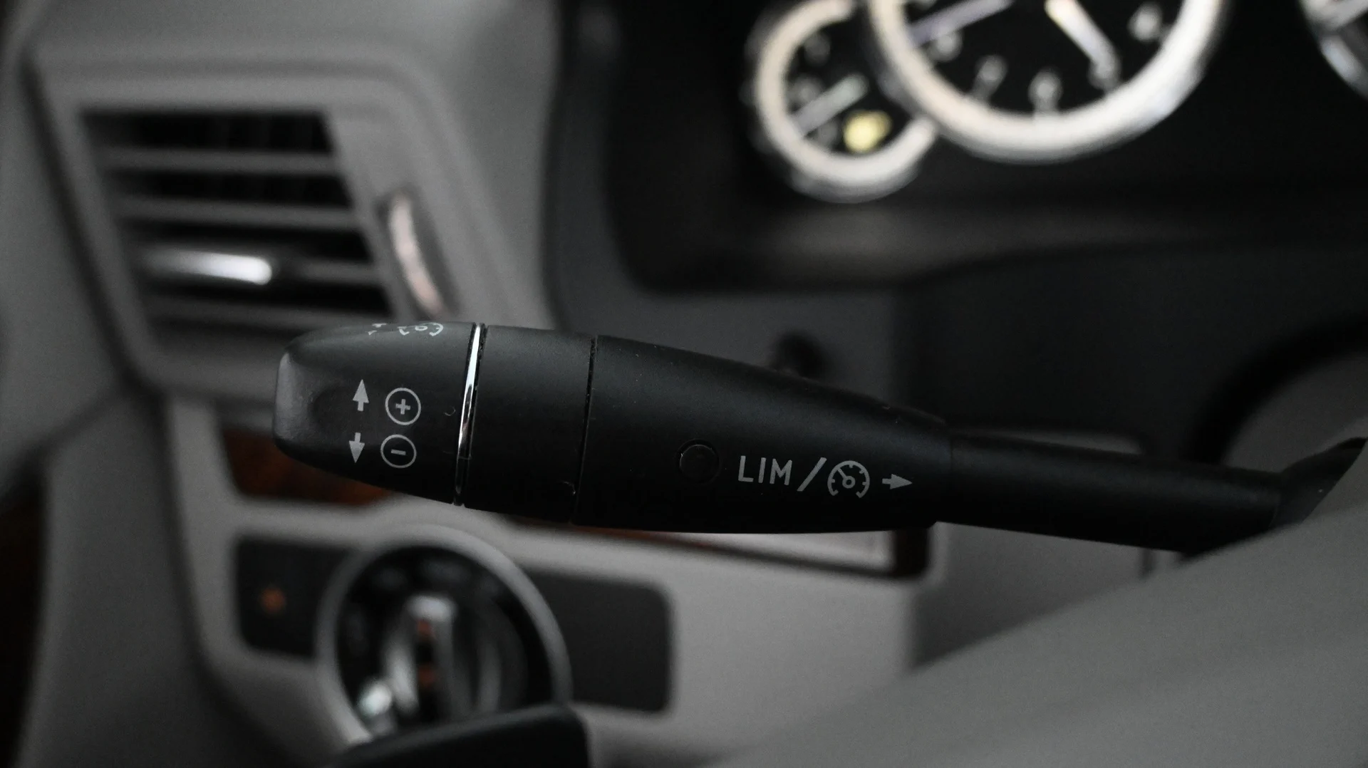 Car Image - 6n24ARwIwGpQdhC4gQ2LFK