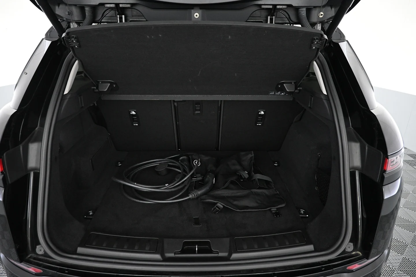 Car Image - 3BC24q1MqQqQNBoRSawK1e