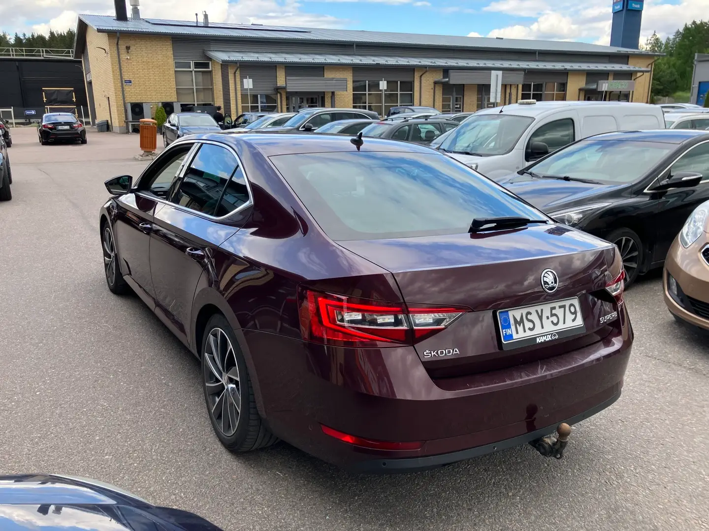 Car Image - 23H9qsrbWt8KR9lF5NHhhM
