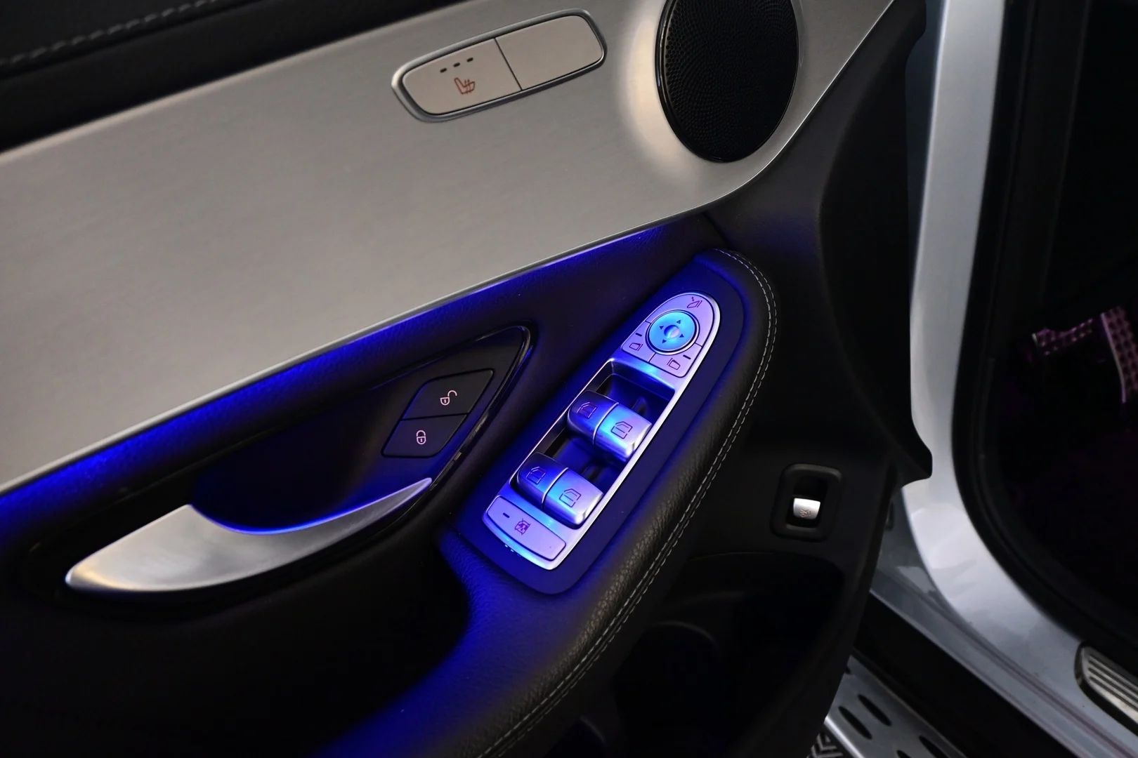 Car Image - 56PTUY2JDRwIOvEGZOq5JS