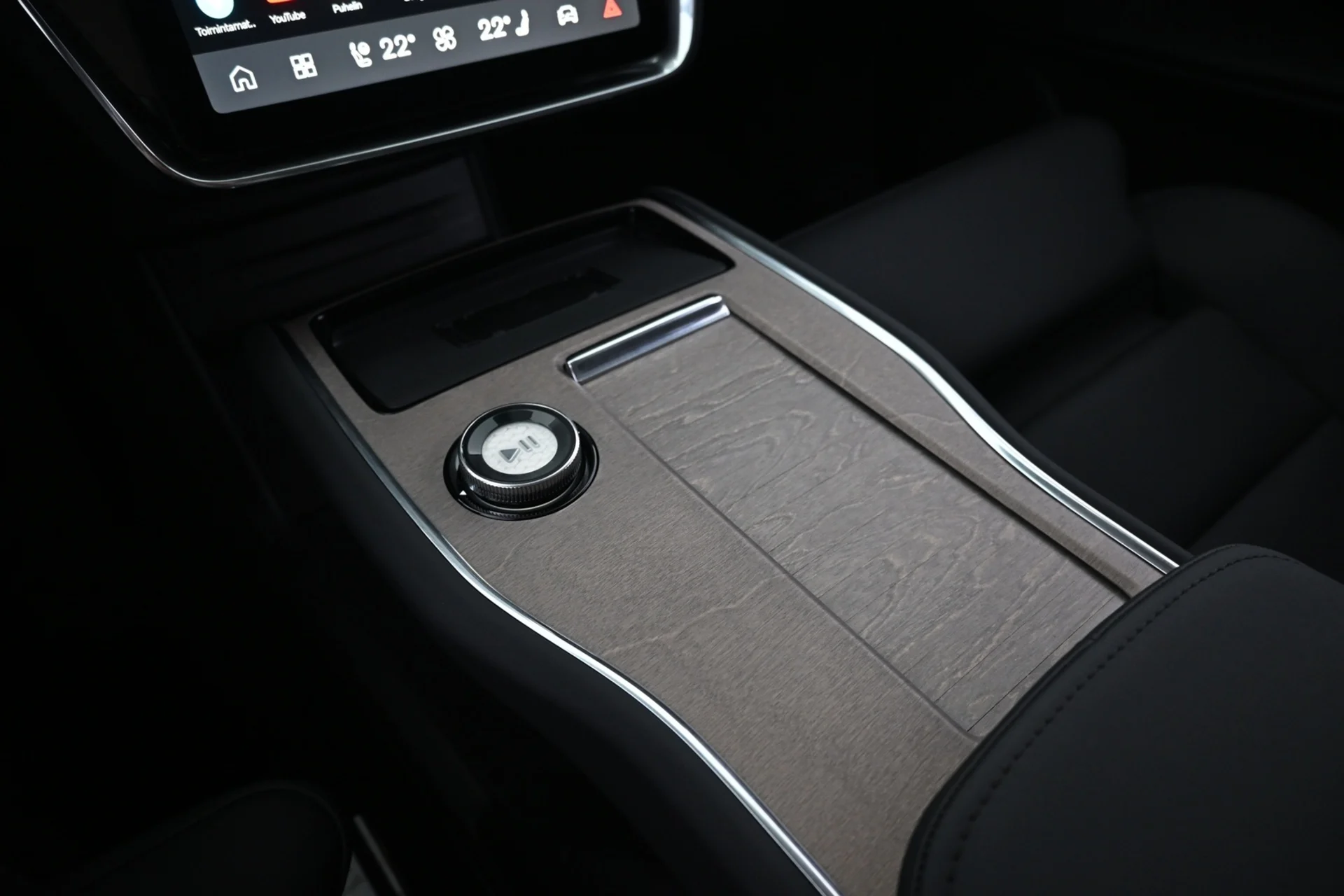 Car Image - 7qjEujmWjAhAIlL4S8YQjF