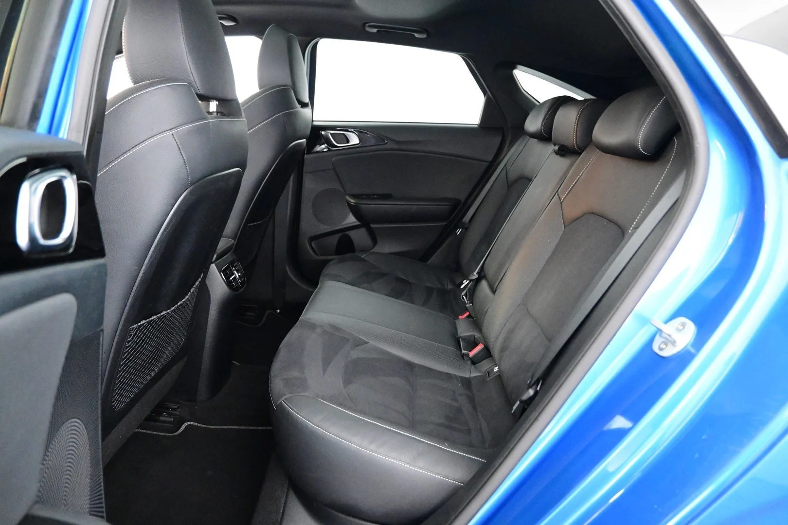 Car Image - gXquDdrPW8Ehza26hBAjs