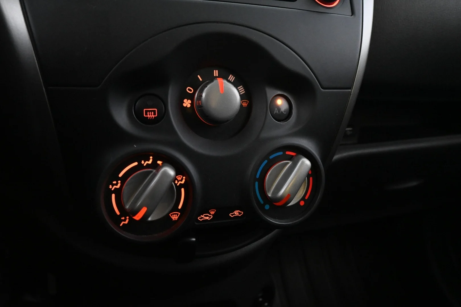Car Image - 64InH0la8TmXgWda8UABfM